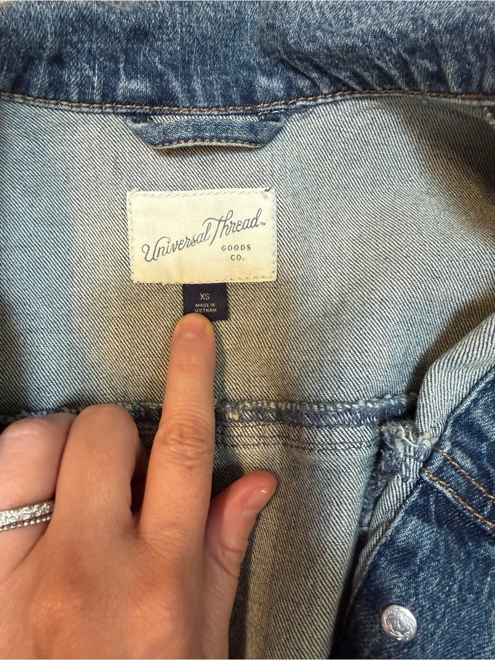 Universal Thread Denim Jacket - Picture 2 of 6